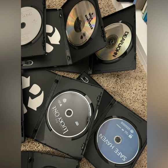 Nicholas Sparks Movie Bundle (11) - Picture 9 of 11